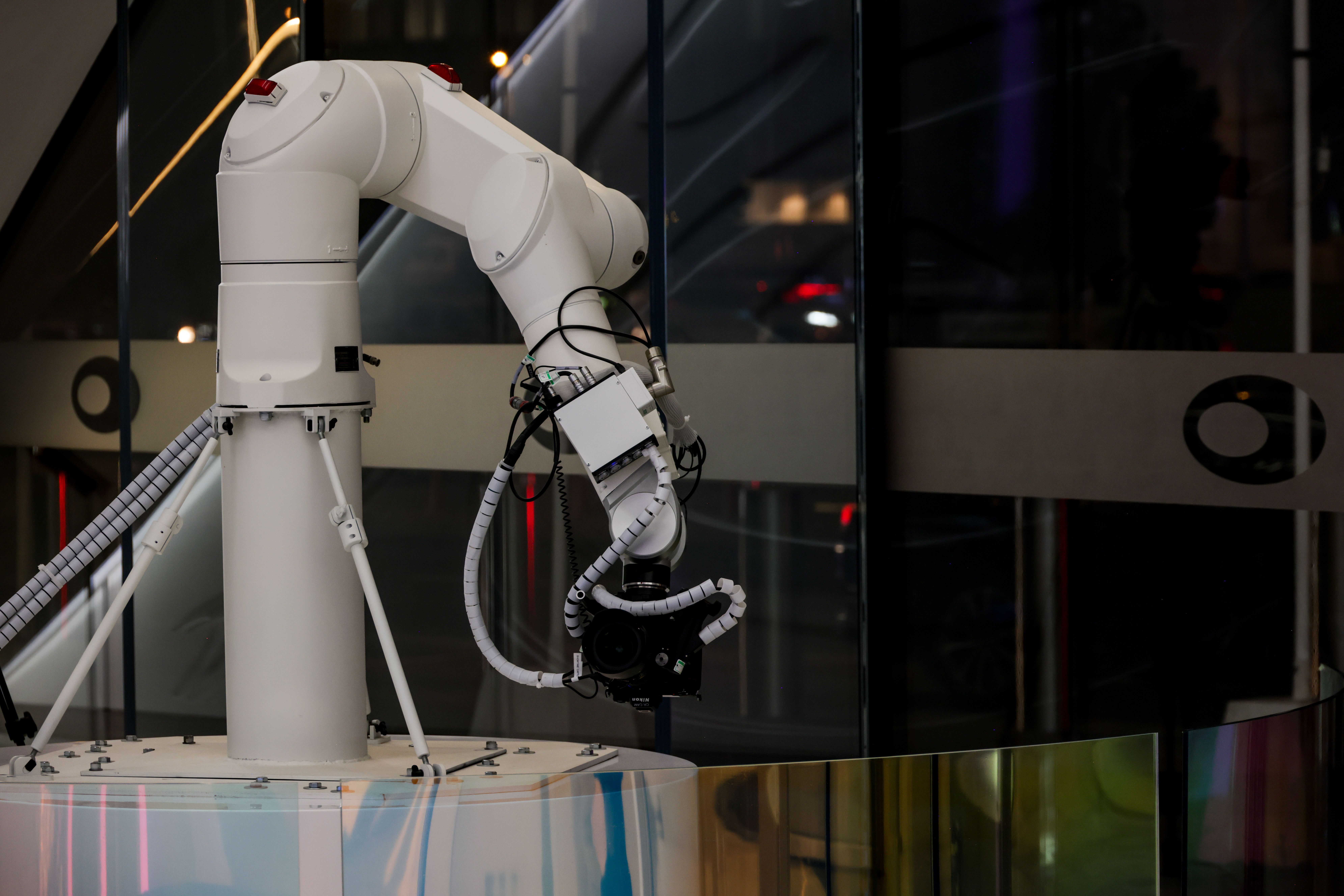 The Hidden Side Of AI Max Controls: What Advertisers Need To Know